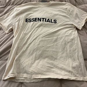 ESSENTIALS men tee